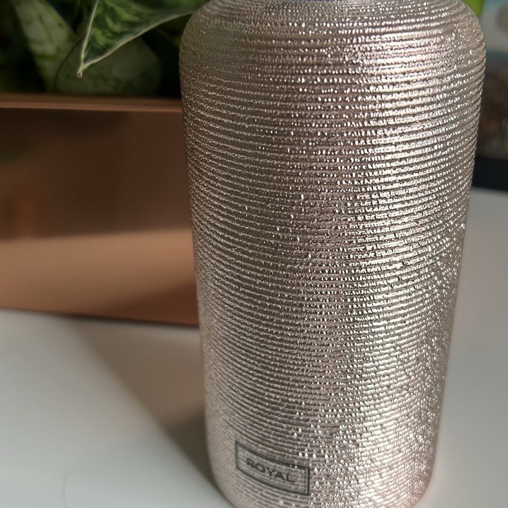 NWT Soap Dispenser - Picture 2 of 4